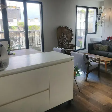 Bright Spacious Architects' Apt Near Park, With Terrace, View Of Sacre Coeur, Baby Ok! شقة باريس