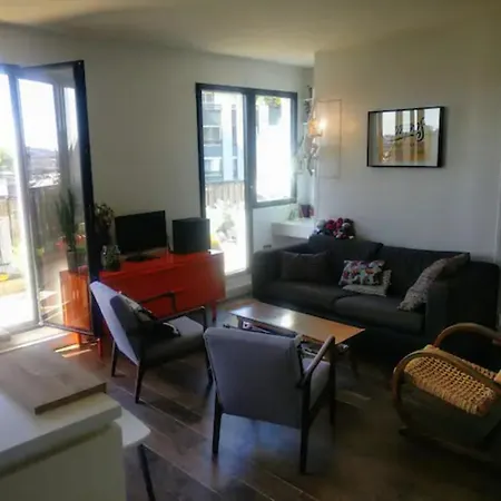 Bright Spacious Architects' Apt Near Park, With Terrace, View Of Sacre Coeur, Baby Ok! شقة باريس